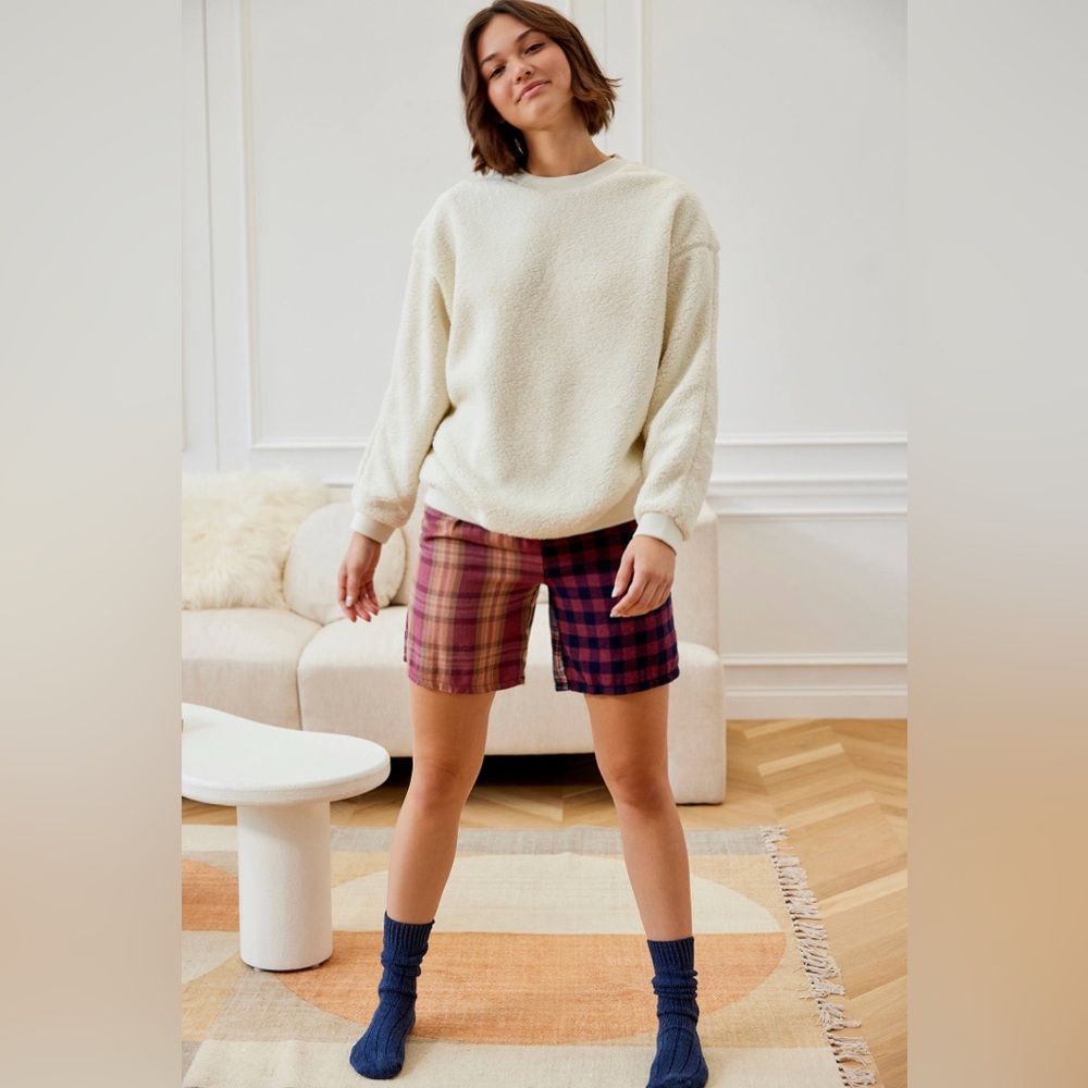 NEW URBAN OUTFITTERS Out From Under Sherpa Pullover Sweatshirt Size M - Picture 3 of 9